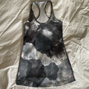 Lululemon yoga tank top